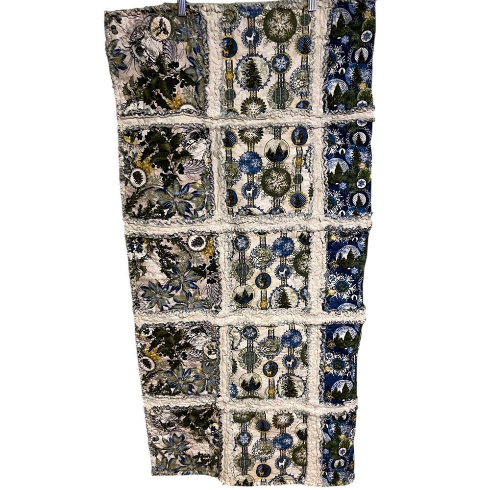 Floral Patchwork Tapestry Christmas quilt